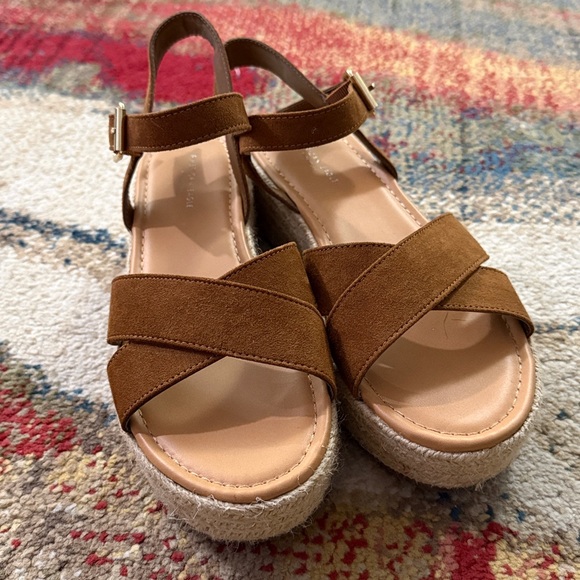 American Eagle Wedge Espadrille Sandals - Picture 5 of 10